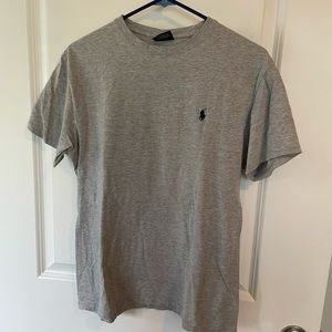 Gray men’s tee